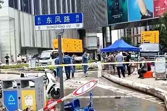 长沙昊天网络安全解决方案有限公司排涝突击队在排涝现场